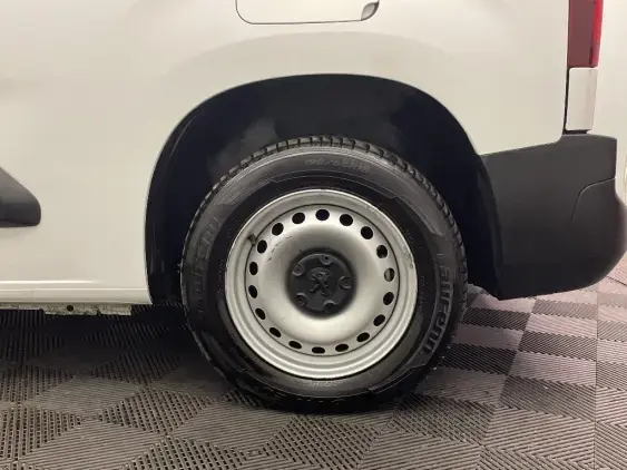 PEUGEOT PARTNER III - voiture d'occasion - Photo 23