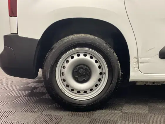 PEUGEOT PARTNER III - voiture d'occasion - Photo 24