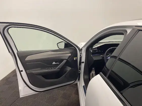 PEUGEOT 308 III - voiture d'occasion - Photo 19