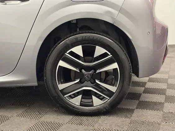 PEUGEOT 208 II - voiture d'occasion - Photo 24