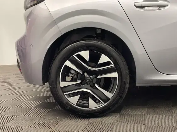 PEUGEOT 208 II - voiture d'occasion - Photo 25