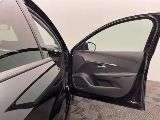 PEUGEOT 208 II - voiture d'occasion - Photo 20