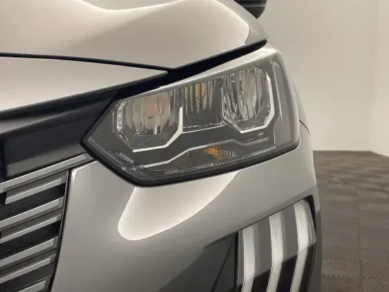 PEUGEOT 208 II - voiture d'occasion - Photo 22