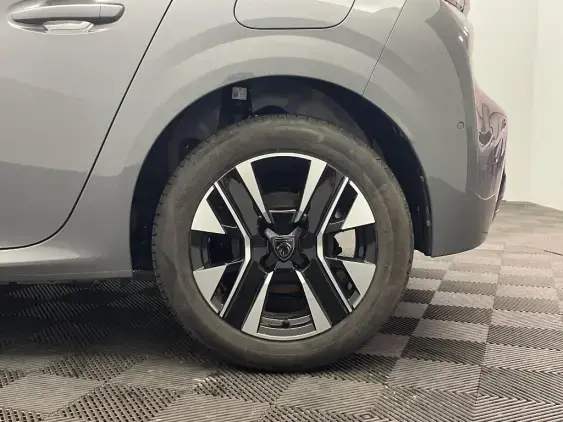 PEUGEOT 208 II - voiture d'occasion - Photo 24