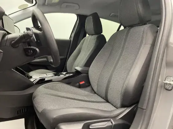 PEUGEOT 208 II - voiture d'occasion - Photo 18