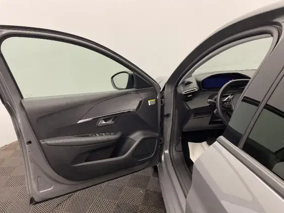 PEUGEOT 208 II - voiture d'occasion - Photo 19