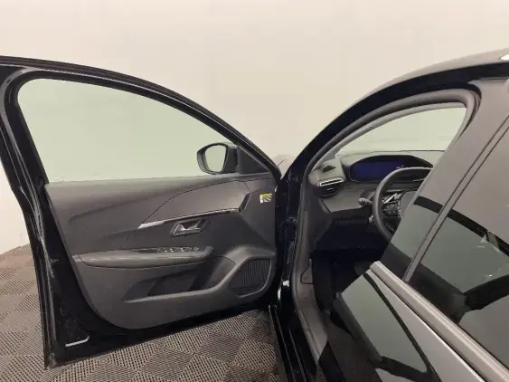 PEUGEOT 208 II - voiture d'occasion - Photo 19