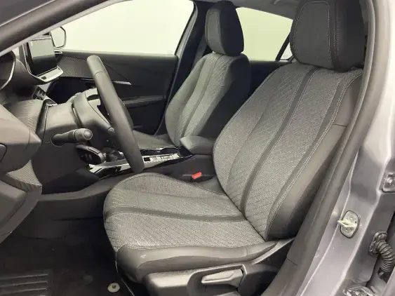 PEUGEOT 208 II - voiture d'occasion - Photo 18