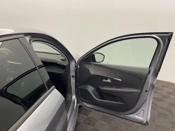 PEUGEOT 208 II - voiture d'occasion - Photo 20