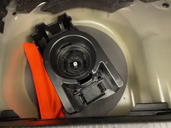 PEUGEOT 208 II - voiture d'occasion - Photo 17