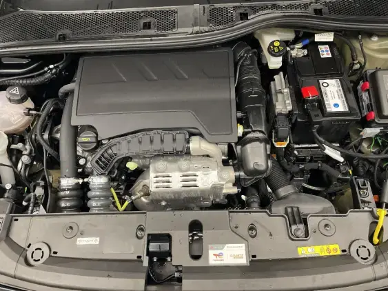 PEUGEOT 208 II - voiture d'occasion - Photo 21