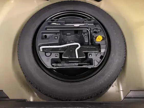 PEUGEOT 208 BUSINESS R II - voiture d'occasion - Photo 17