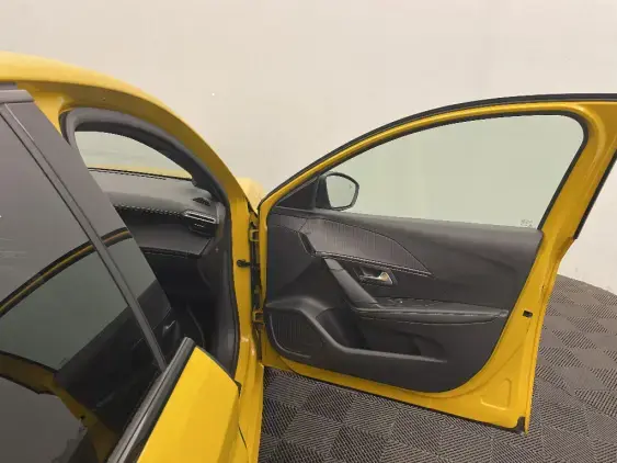 PEUGEOT 208 BUSINESS R II - voiture d'occasion - Photo 20