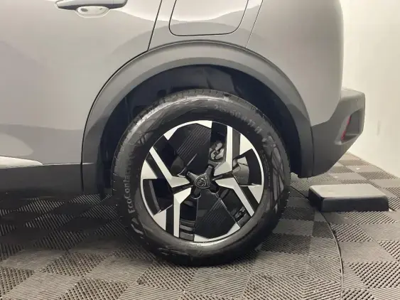 PEUGEOT 2008 II - voiture d'occasion - Photo 23