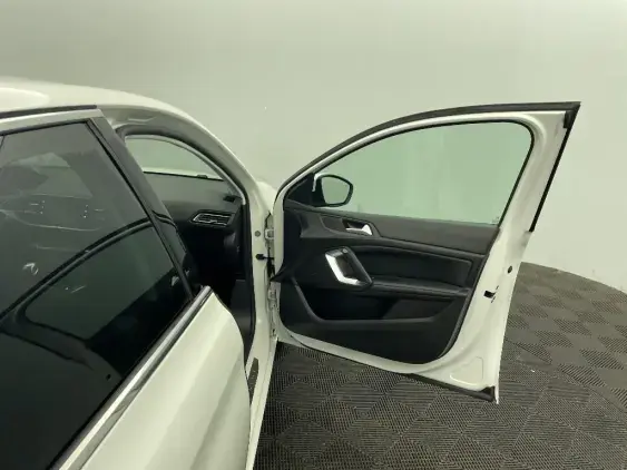 PEUGEOT 308 II - voiture d'occasion - Photo 20