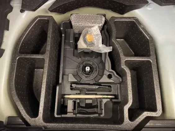 PEUGEOT 208 BUSINESS R II - voiture d'occasion - Photo 17