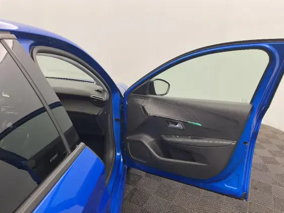 PEUGEOT 208 BUSINESS R II - voiture d'occasion - Photo 20