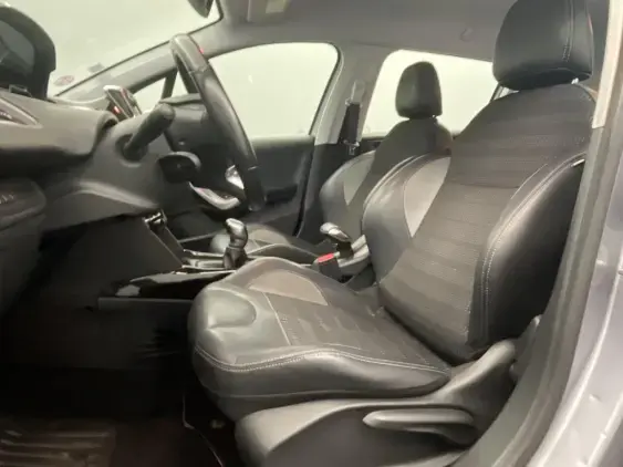 PEUGEOT 2008 - voiture d'occasion - Photo 18