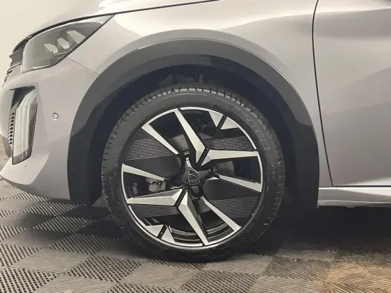 PEUGEOT 208 II - voiture d'occasion - Photo 22