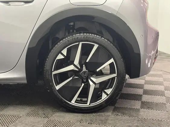 PEUGEOT 208 II - voiture d'occasion - Photo 23