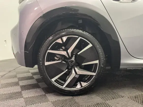 PEUGEOT 208 II - voiture d'occasion - Photo 24