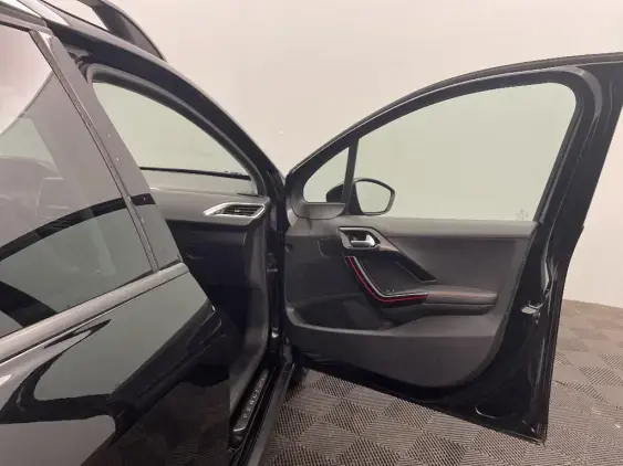 PEUGEOT 2008 - voiture d'occasion - Photo 20