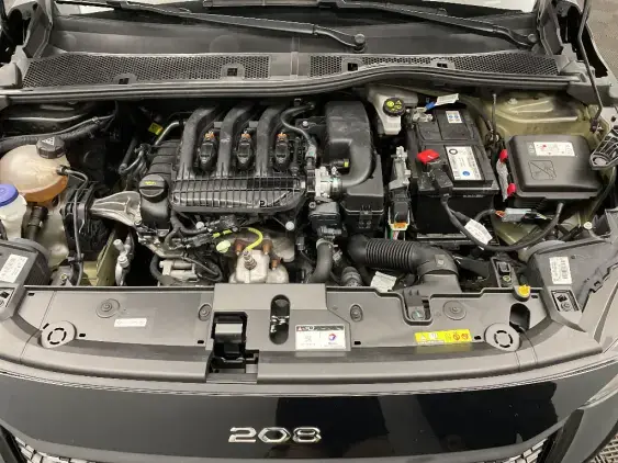 PEUGEOT 208 BUSINESS R II - voiture d'occasion - Photo 19