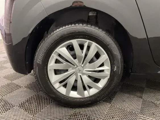 PEUGEOT 208 BUSINESS R II - voiture d'occasion - Photo 23