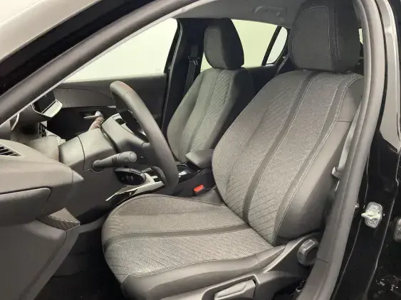 PEUGEOT 208 II - voiture d'occasion - Photo 18