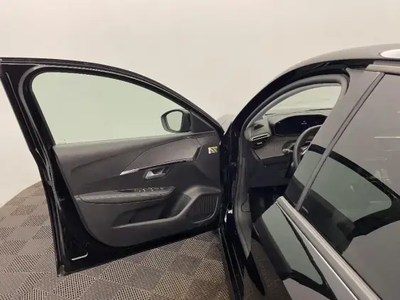 PEUGEOT 208 II - voiture d'occasion - Photo 19