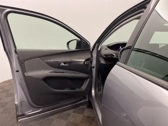 PEUGEOT 5008 II - voiture d'occasion - Photo 18