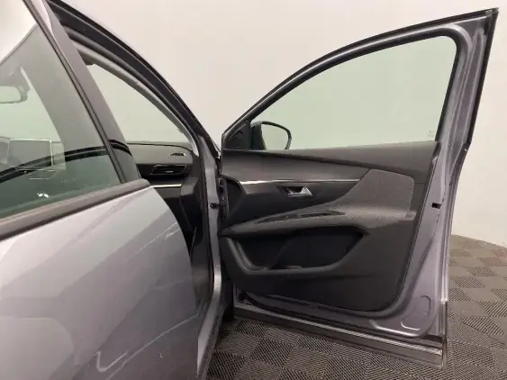 PEUGEOT 5008 II - voiture d'occasion - Photo 19