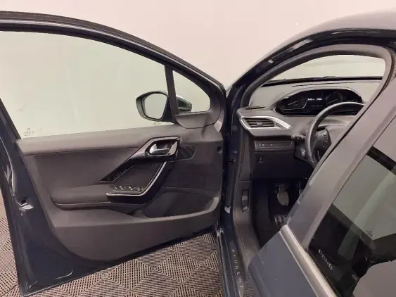 PEUGEOT 208 - voiture d'occasion - Photo 18