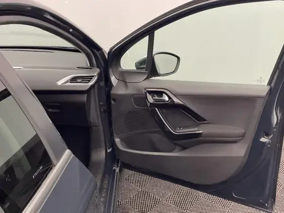 PEUGEOT 208 - voiture d'occasion - Photo 19