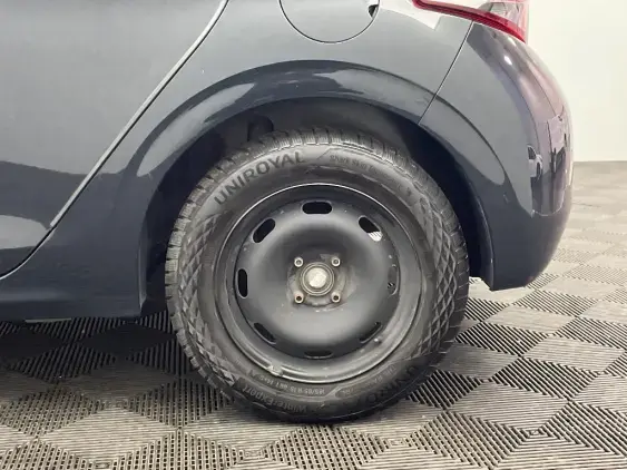 PEUGEOT 208 - voiture d'occasion - Photo 23