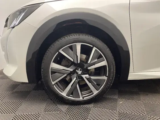 PEUGEOT 208 BUSINESS R II - voiture d'occasion - Photo 23