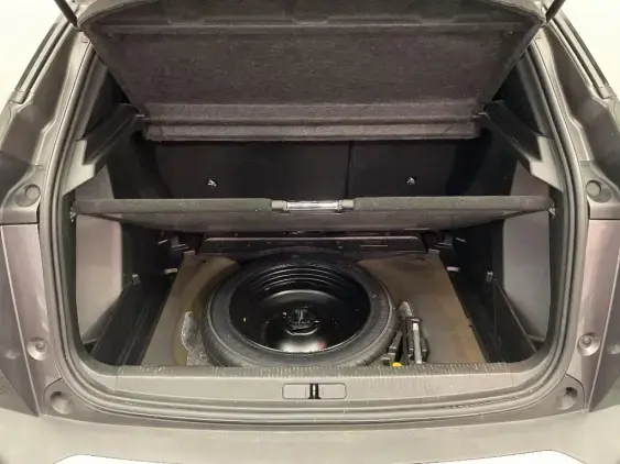 PEUGEOT 2008 II - voiture d'occasion - Photo 17