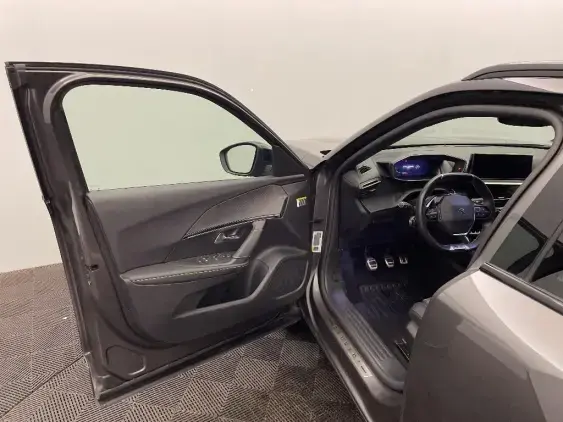 PEUGEOT 2008 II - voiture d'occasion - Photo 19