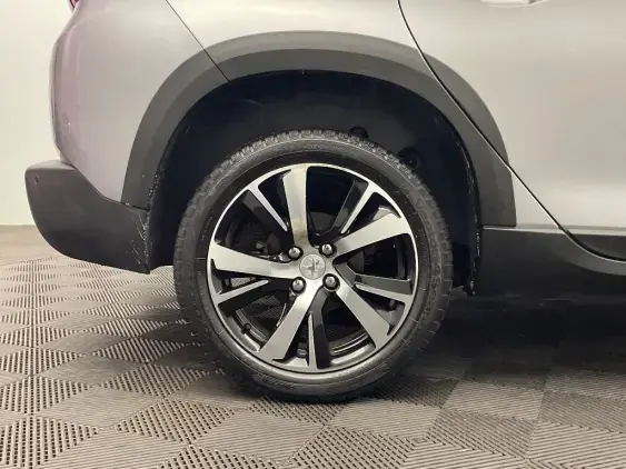 PEUGEOT 2008 - voiture d'occasion - Photo 25