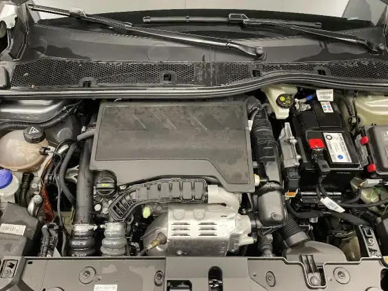 PEUGEOT 208 BUSINESS R II - voiture d'occasion - Photo 21