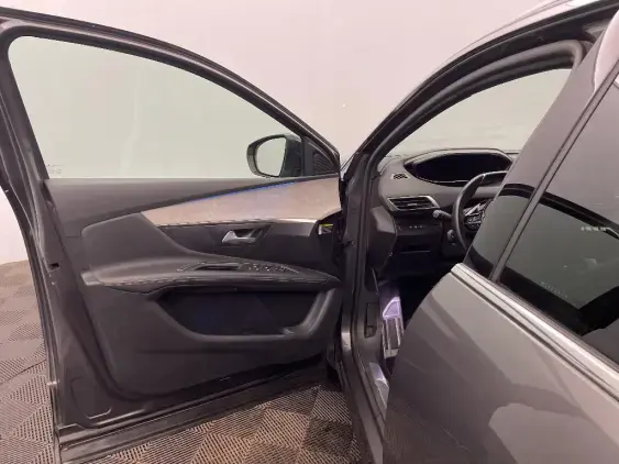 PEUGEOT 3008 II - voiture d'occasion - Photo 19