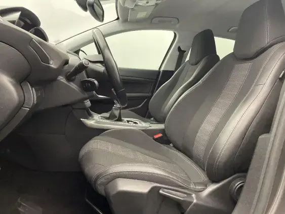 PEUGEOT 308 II - voiture d'occasion - Photo 18