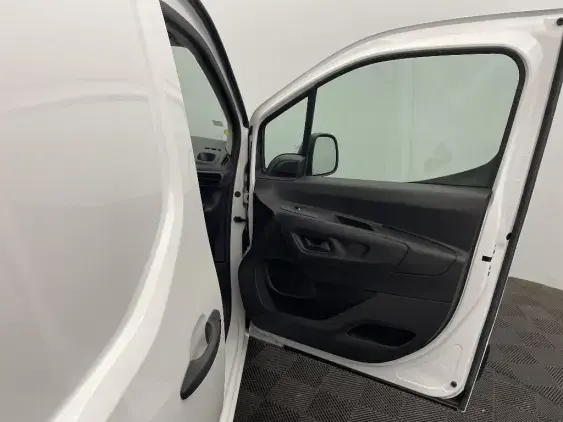 PEUGEOT PARTNER III - voiture d'occasion - Photo 20