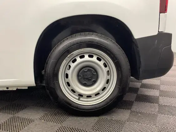 PEUGEOT PARTNER III - voiture d'occasion - Photo 24