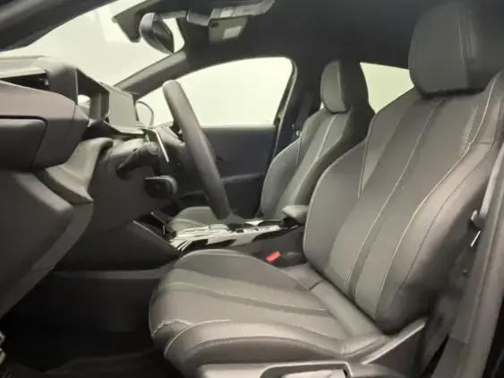 PEUGEOT 208 II - voiture d'occasion - Photo 18