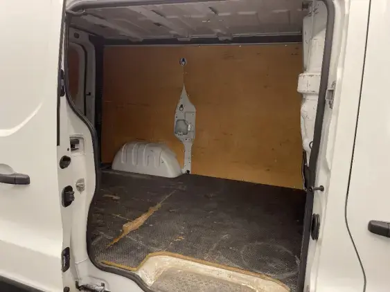 RENAULT TRAFIC III - voiture d'occasion - Photo 15