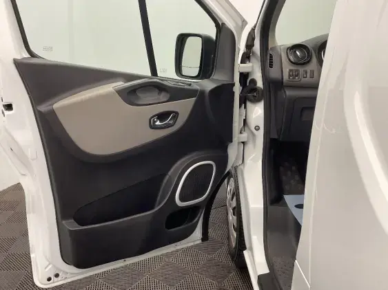 RENAULT TRAFIC III - voiture d'occasion - Photo 17