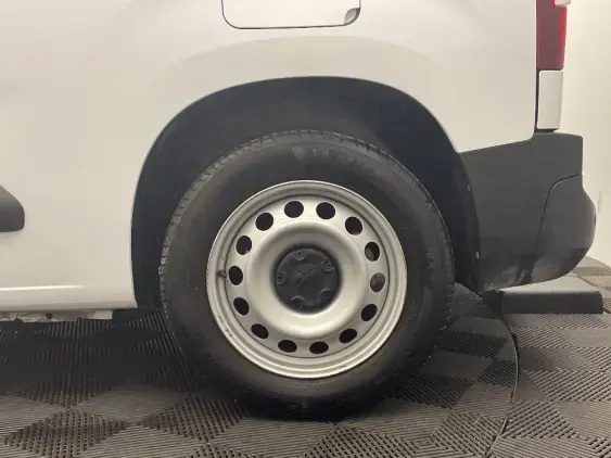 PEUGEOT PARTNER III - voiture d'occasion - Photo 24