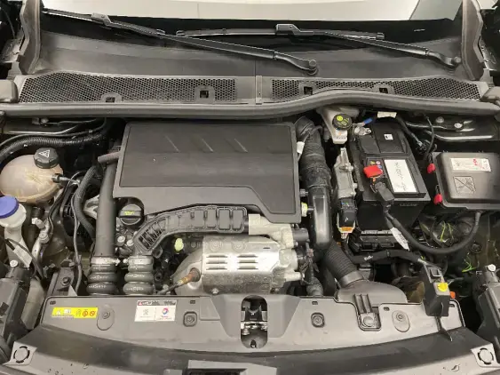 PEUGEOT 2008 II - voiture d'occasion - Photo 21