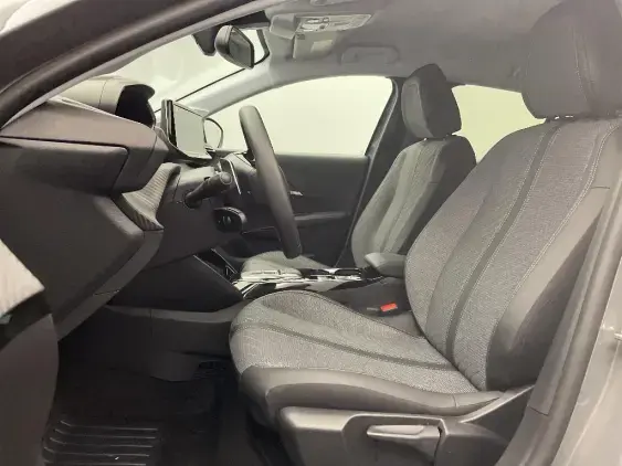 PEUGEOT 208 II - voiture d'occasion - Photo 18